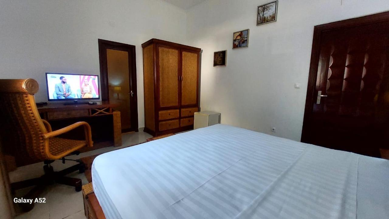 Hotel Residencial Ramire-Tour Benguela Exterior photo